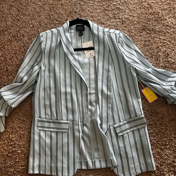 💙🦋Brand new suit🦋💙 - Picture 7 of 7